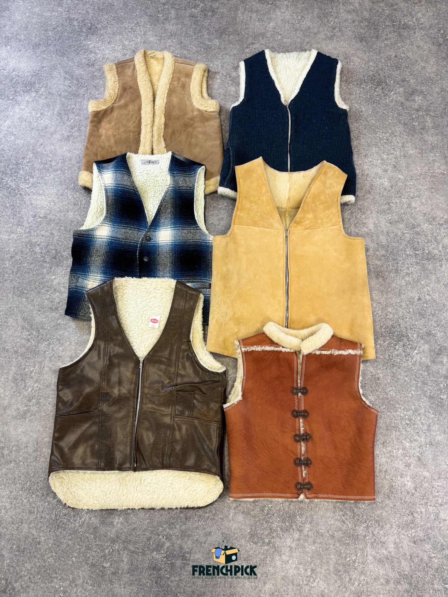 VESTE MOUTON SANS MANCHES - 15KG – Image 2